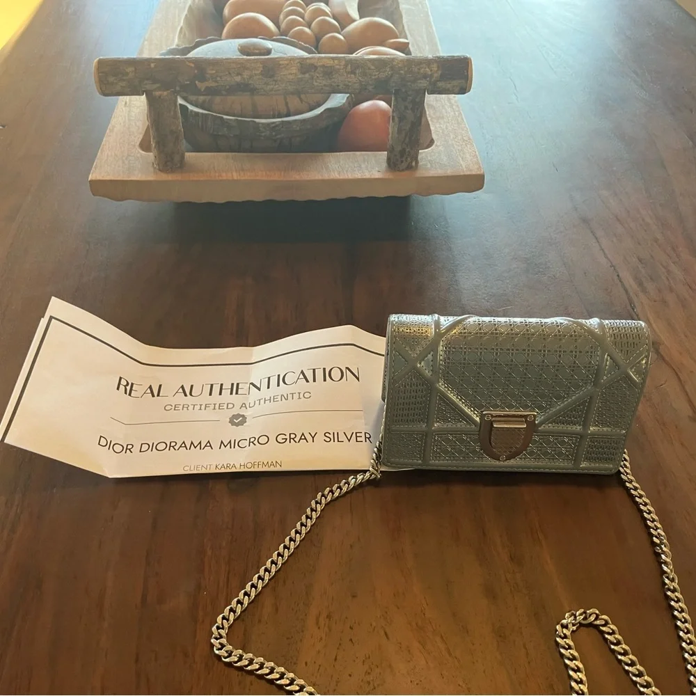 DIOR DIORAMA MICRO WITH CROSSBODY CHAIN! - Picture 3 of 13